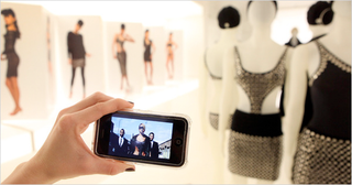 Illustration for article titled Augmented Reality Lego Unnecessarily Bring Lego Into the 21st Century